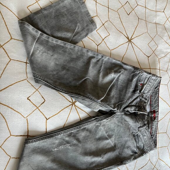 Beautiful light gray jeans from French brand Kookai Size 36 (US 25) like new! - Picture 3 of 6